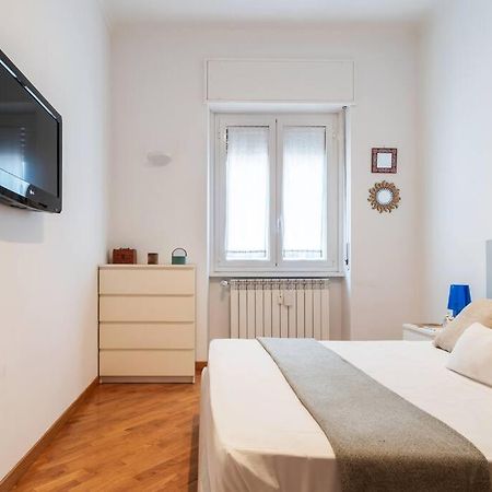 Eva Flexyrent Apartment Milan Bagian luar foto