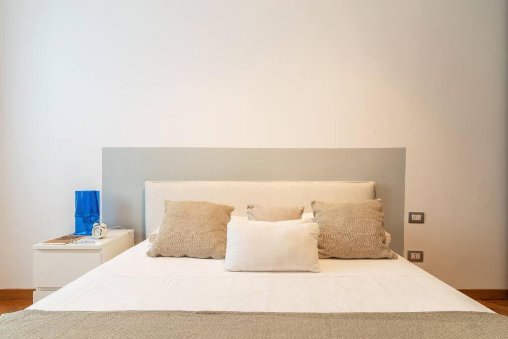 Eva Flexyrent Apartment Milan Bagian luar foto