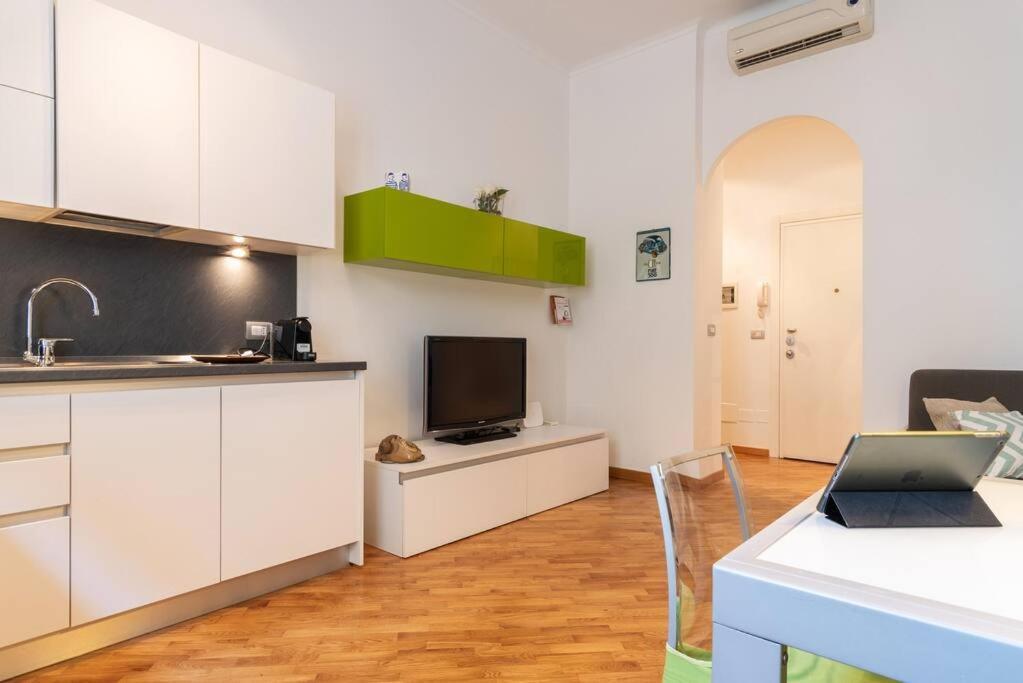 Eva Flexyrent Apartment Milan Bagian luar foto