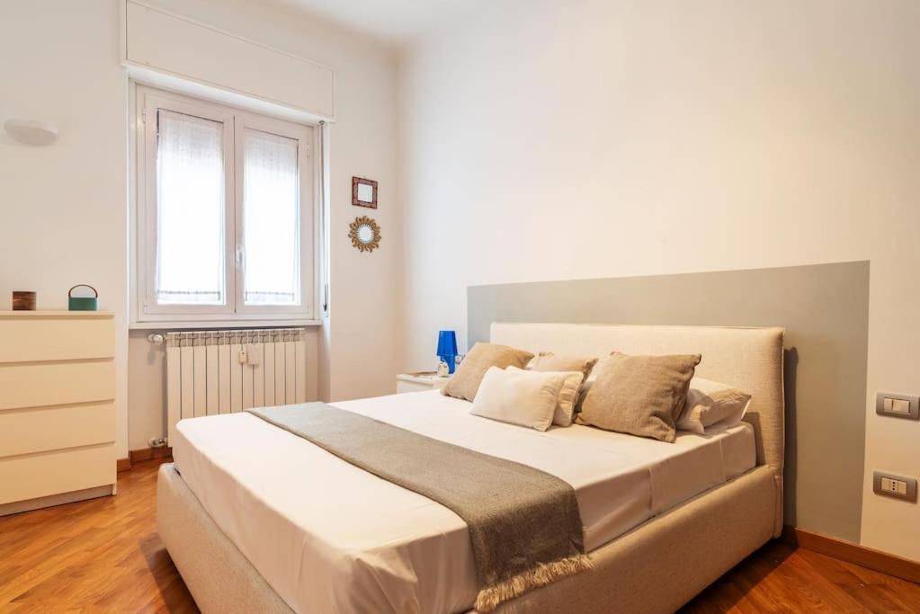 Eva Flexyrent Apartment Milan Bagian luar foto